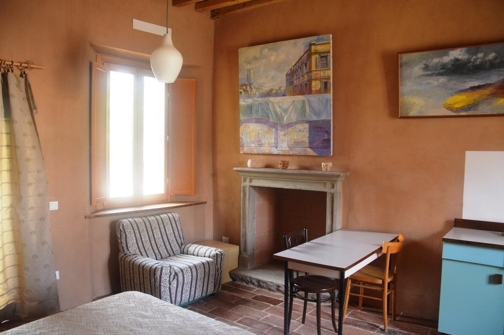 Ostello Artemista Ass. Ostelli Lombardia Spessa Room photo